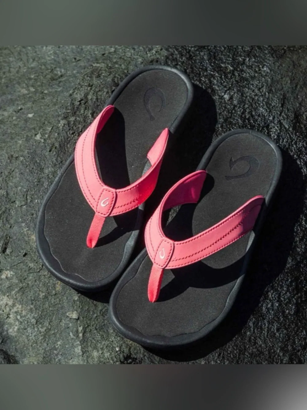 Women’s OluKai Ohana Black & Hot Pink/Coral Flip Flops size 11
